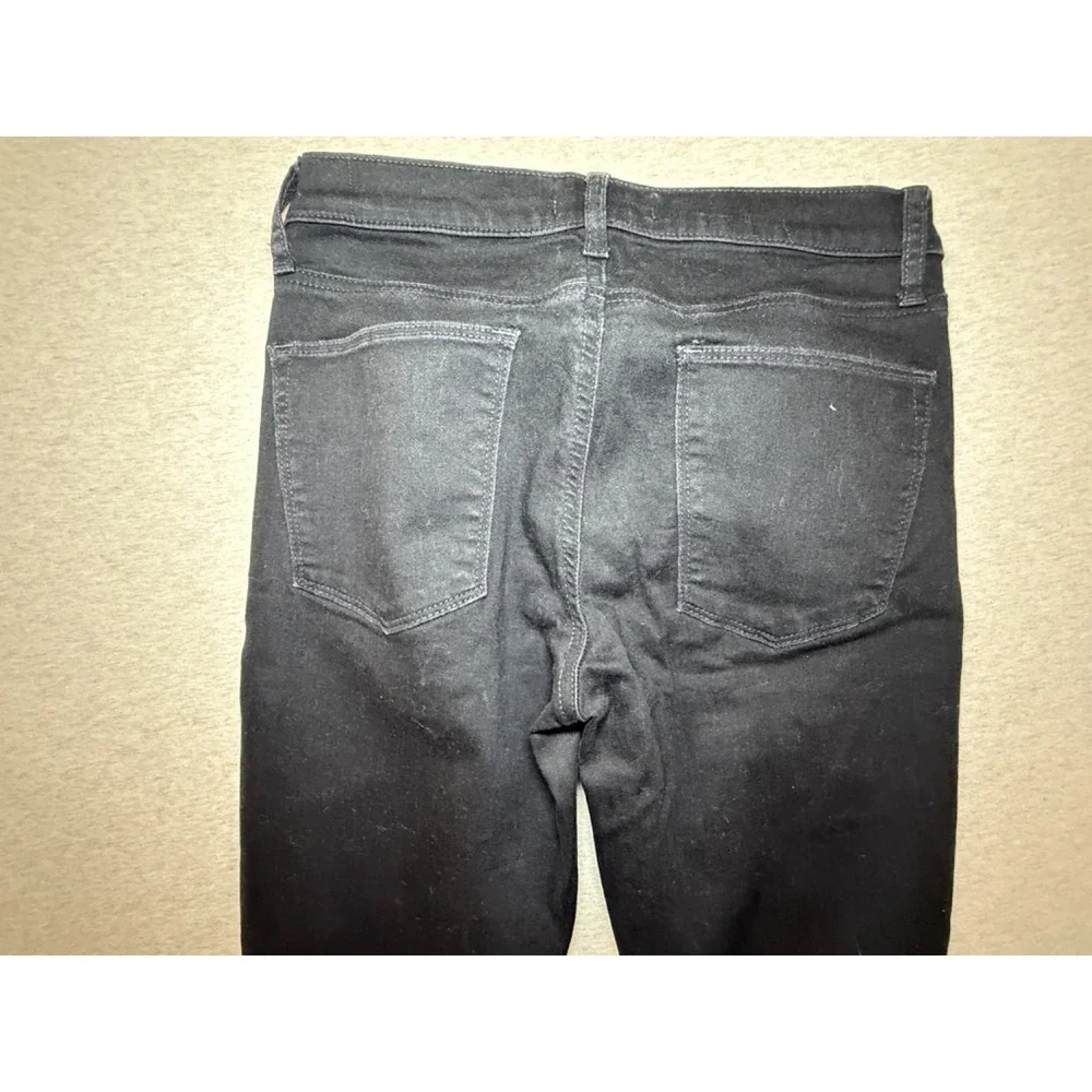 GAP. black baby boot fit. kid size 10.boot cut fit. great condition